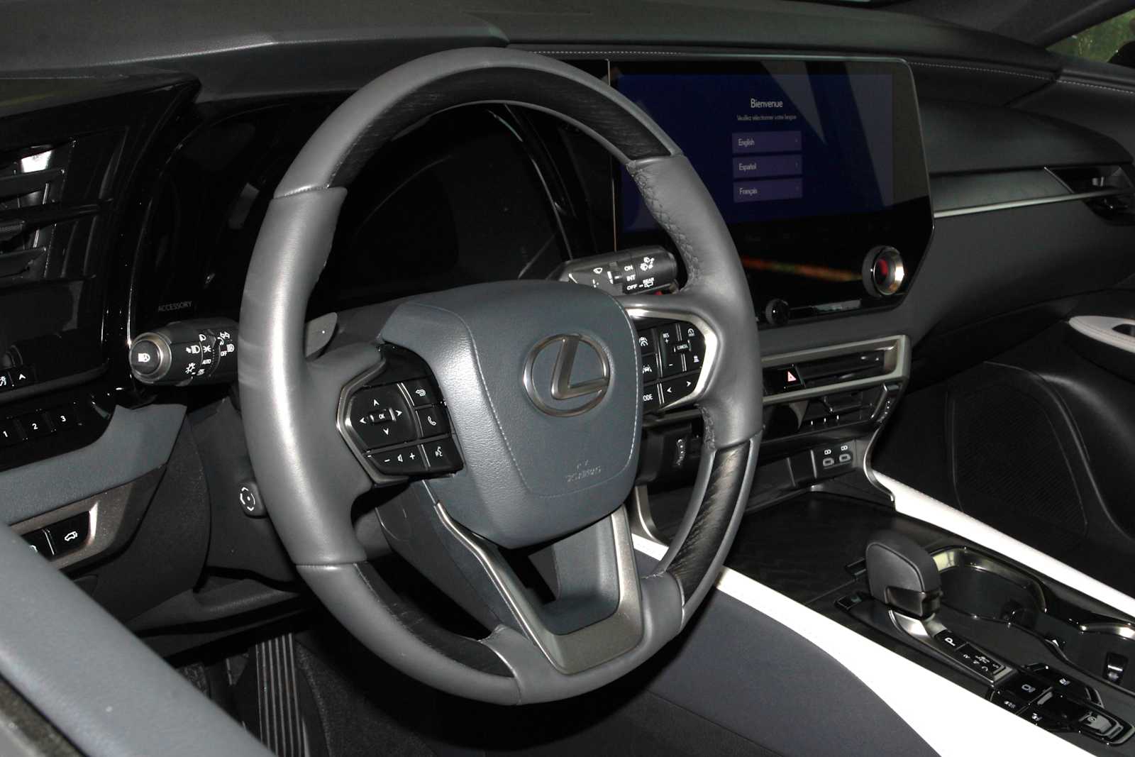 2026 Lexus RX Hybrid 350h - Photo 32