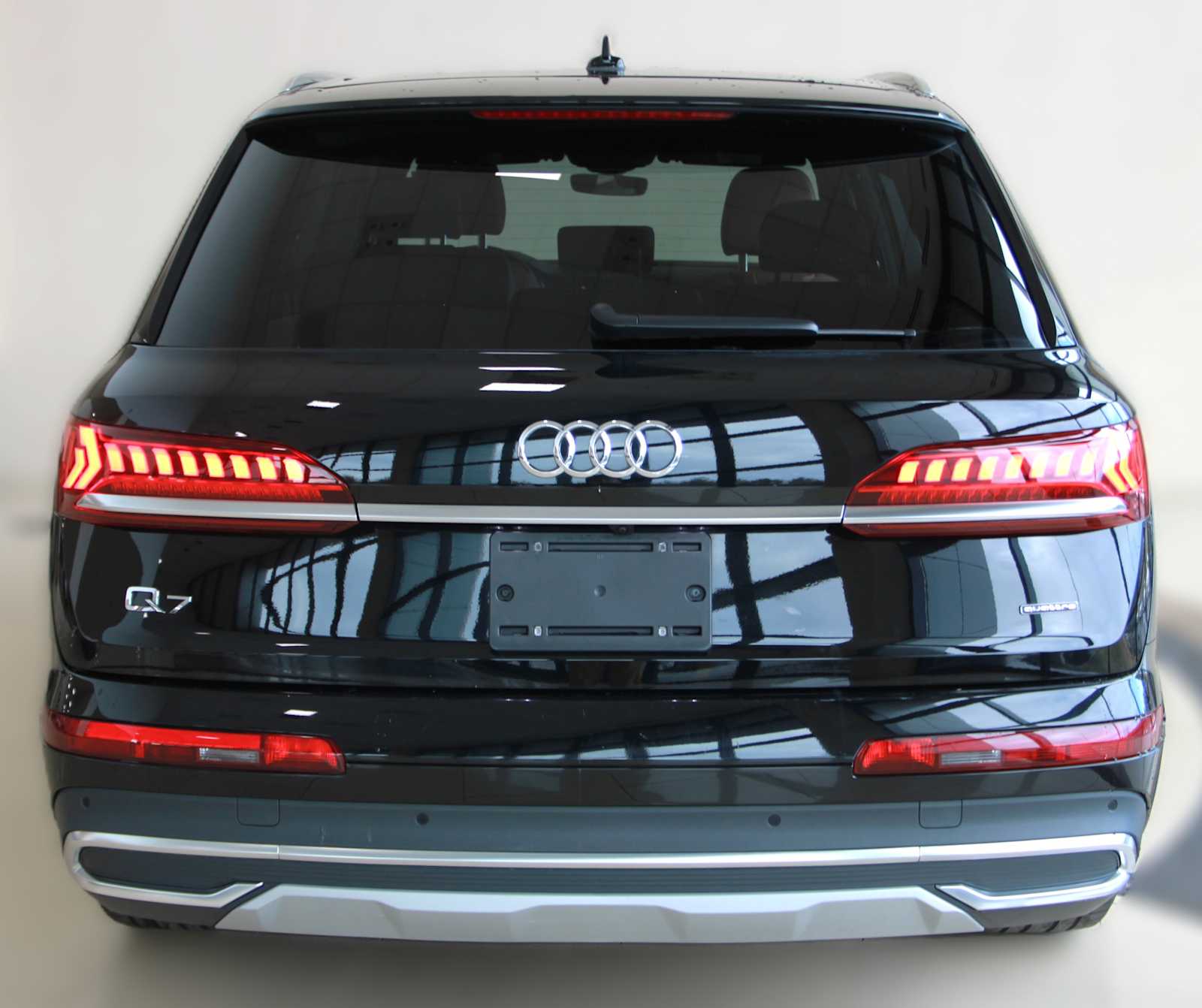 used 2023 Audi Q7 car, priced at $38,497