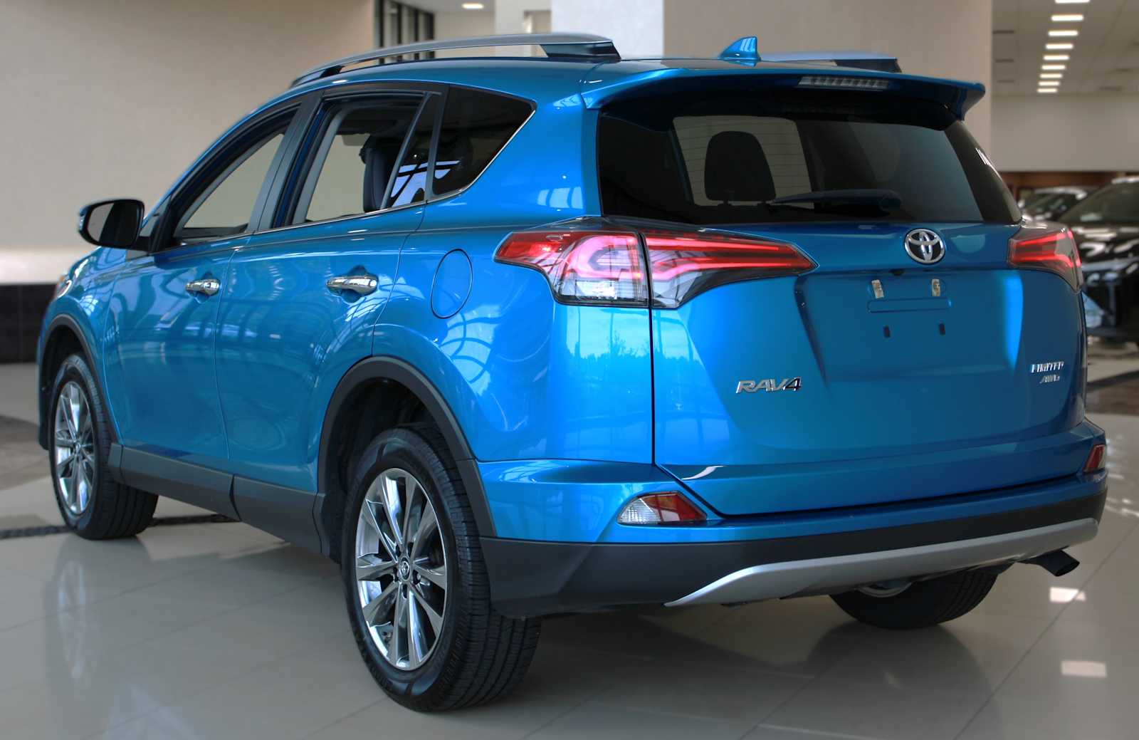 Used 2018 Toyota RAV4 Limited SUV