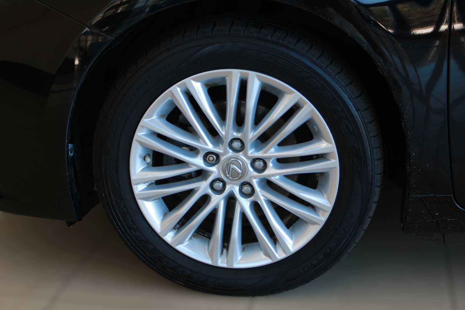 used 2015 Lexus ES 350 car, priced at $17,497