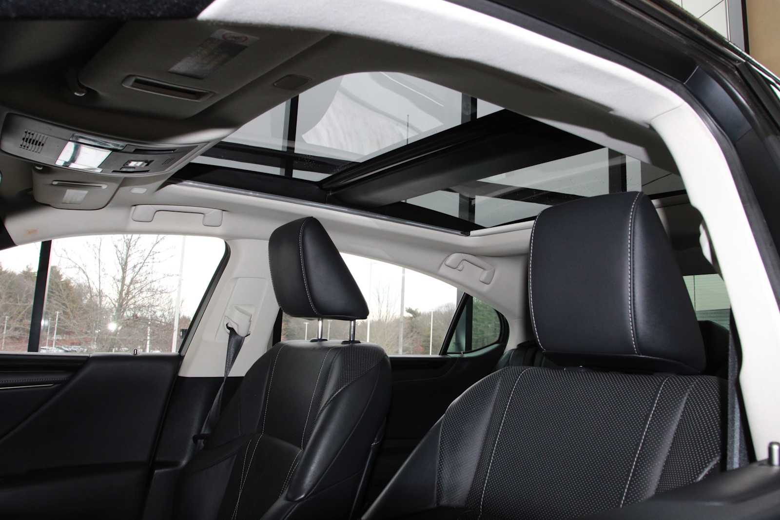 used 2020 Lexus ES 350 car, priced at $35,497