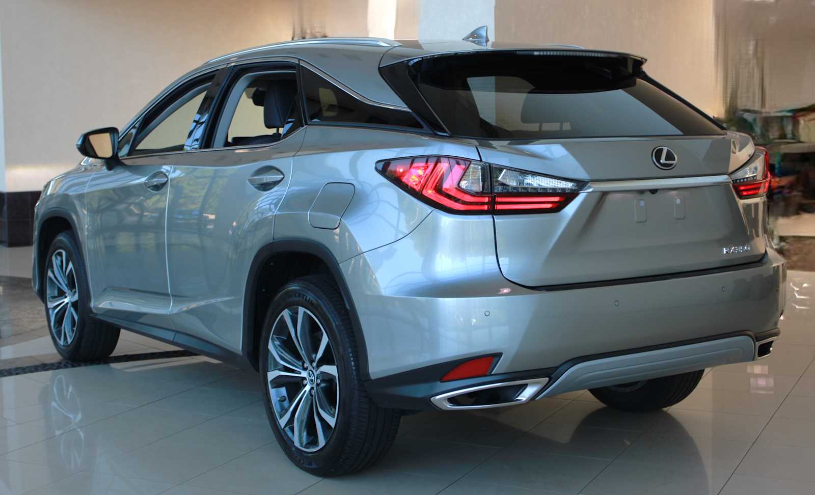 2021 Lexus RX 350 photo 3