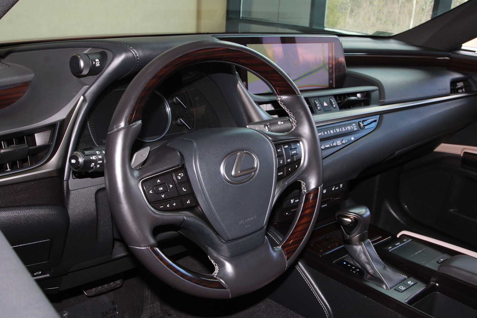 used 2019 Lexus ES 300h car, priced at $23,497