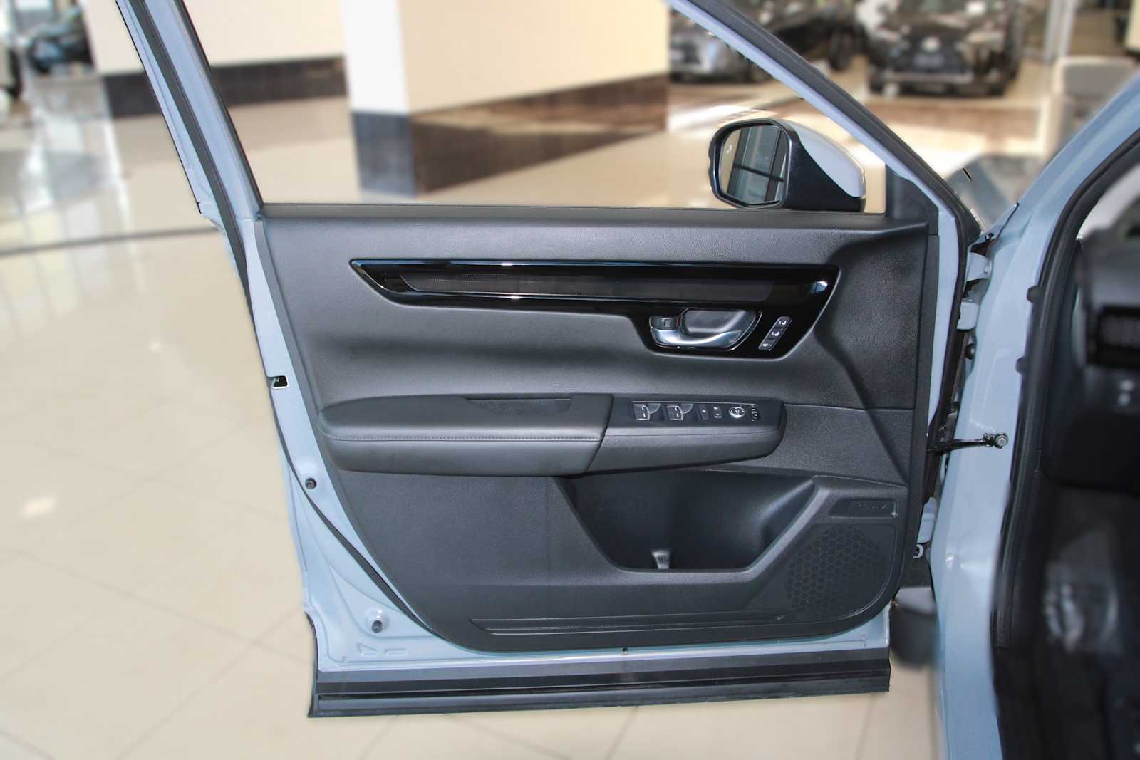 used 2025 Honda CR-V car, priced at $34,397