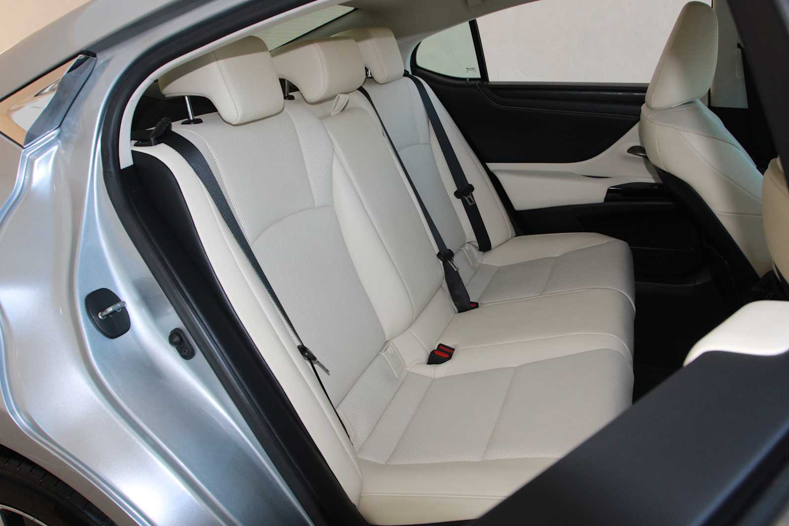 used 2022 Lexus ES 250 car, priced at $35,497