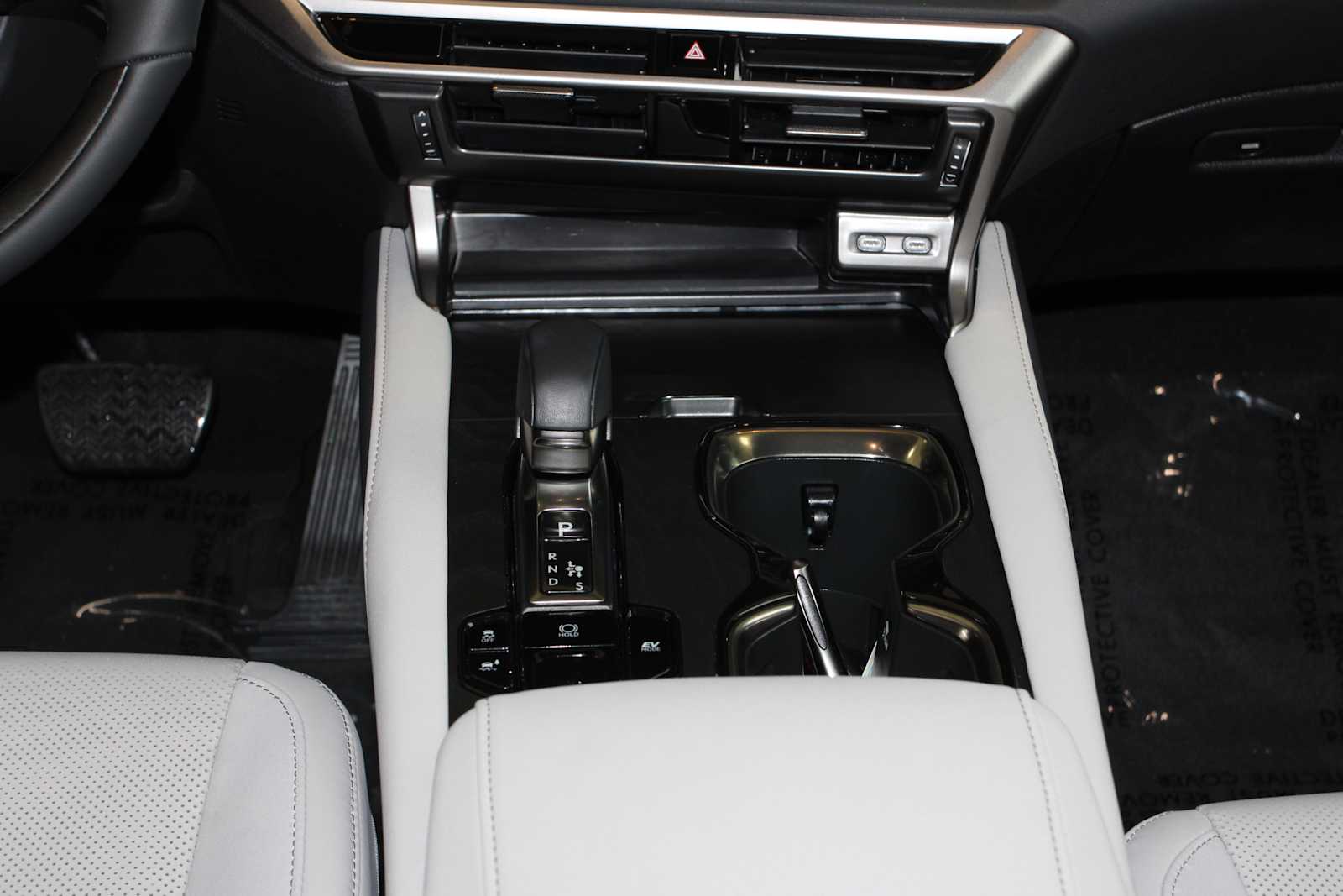 2026 Lexus RX Hybrid 350h - Photo 33
