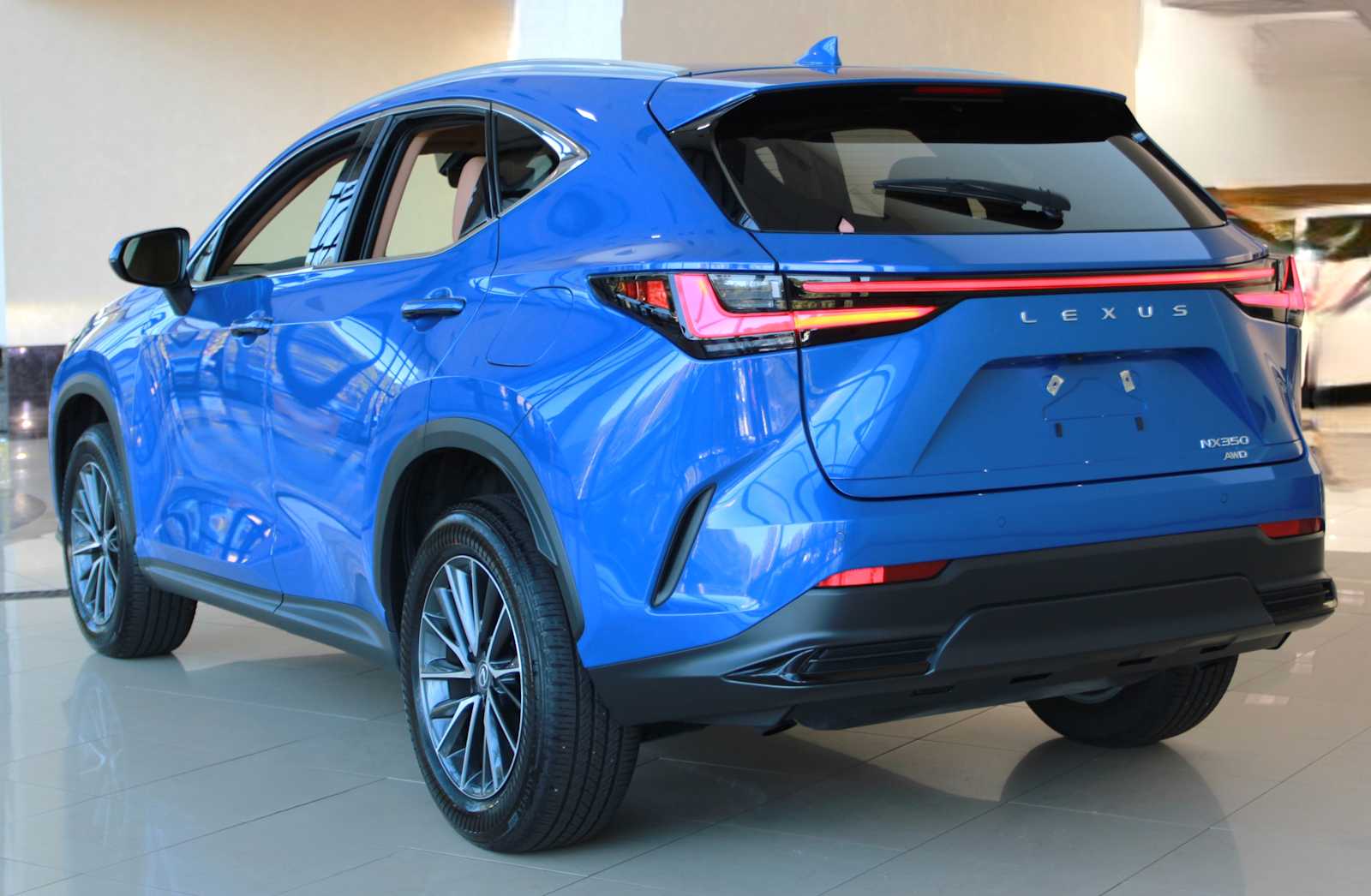 2025 Lexus NX 350 Premium photo 3
