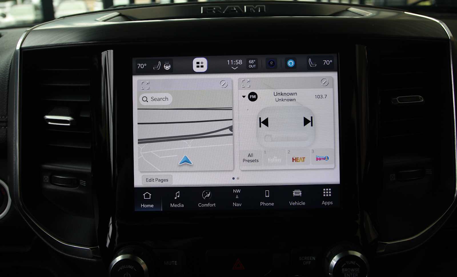 2024 RAM Ram 1500 Pickup Laramie - Photo 16