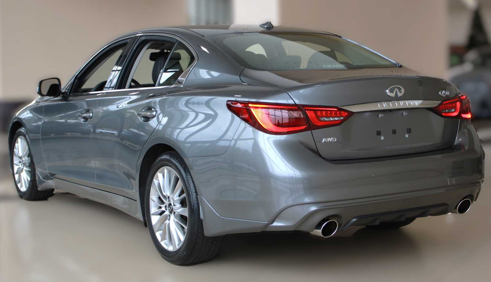 2021 Infiniti Q50 LUXE photo 3