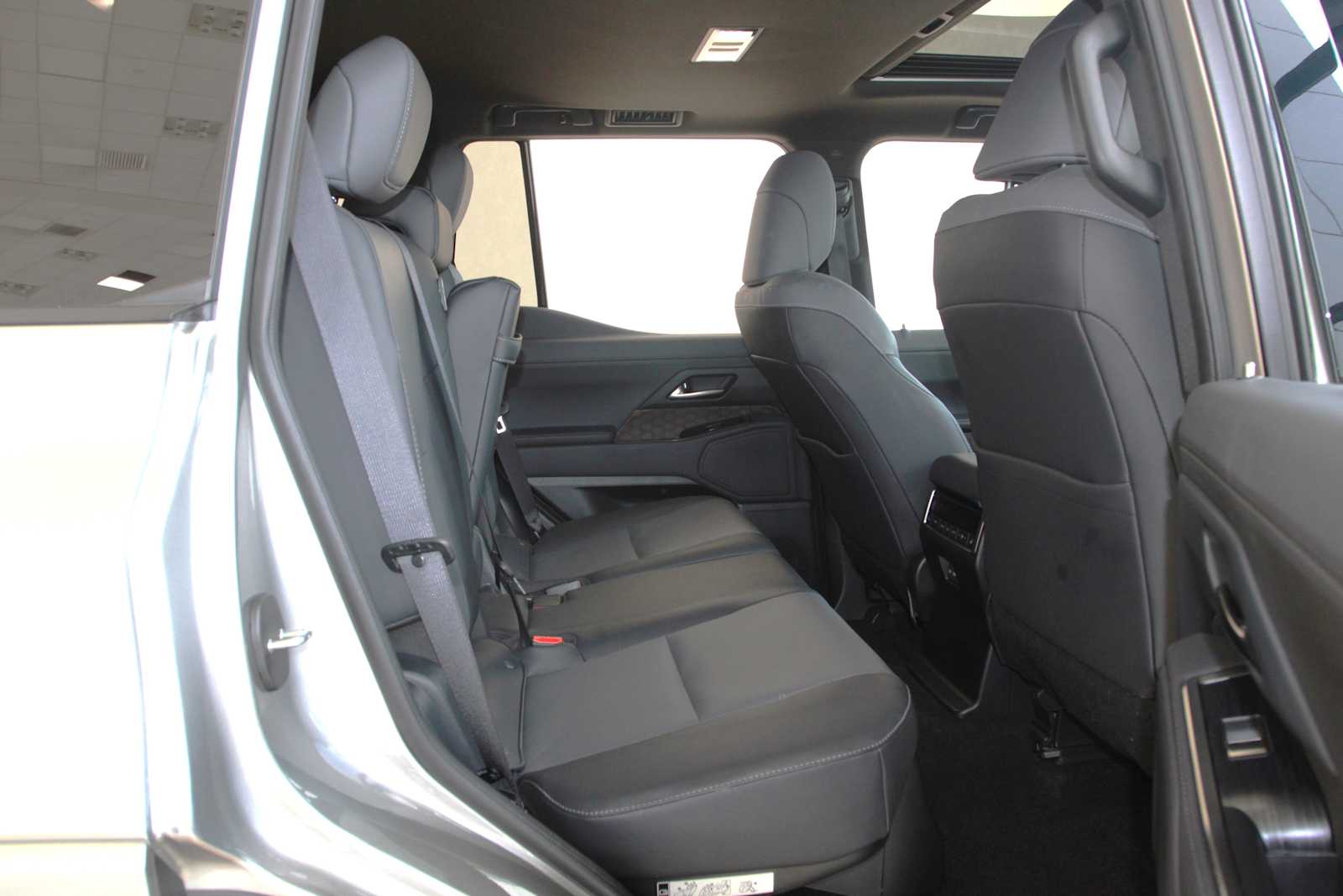 2025 Lexus GX Premium - Photo 30