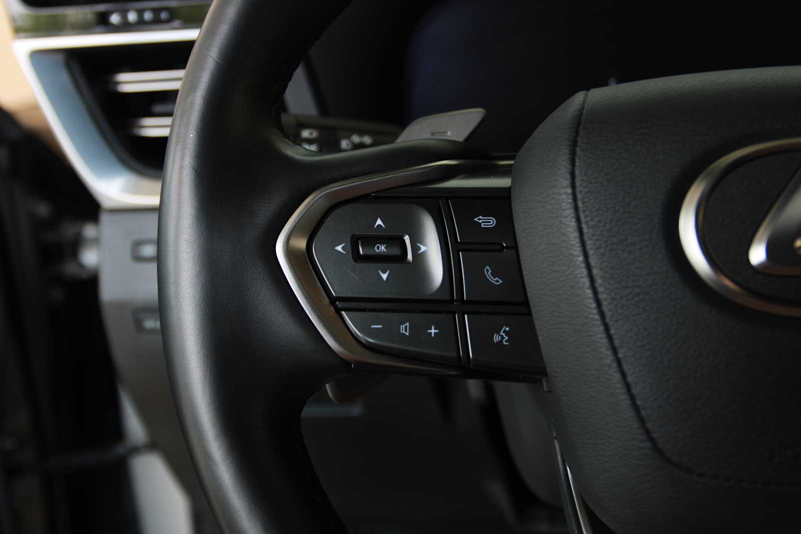 2025 Lexus GX Premium - Photo 20