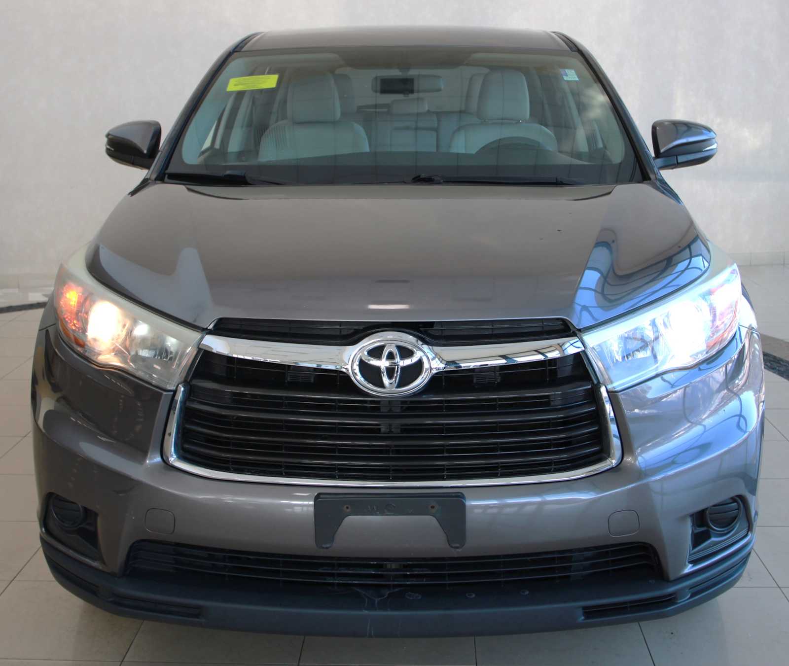 used 2015 Toyota Highlander car, priced at $18,197