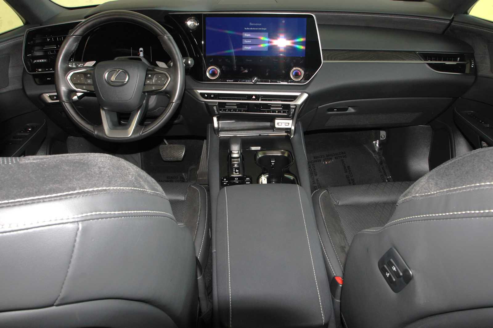 2025 Lexus RX PHEV 450h+ - Photo 7