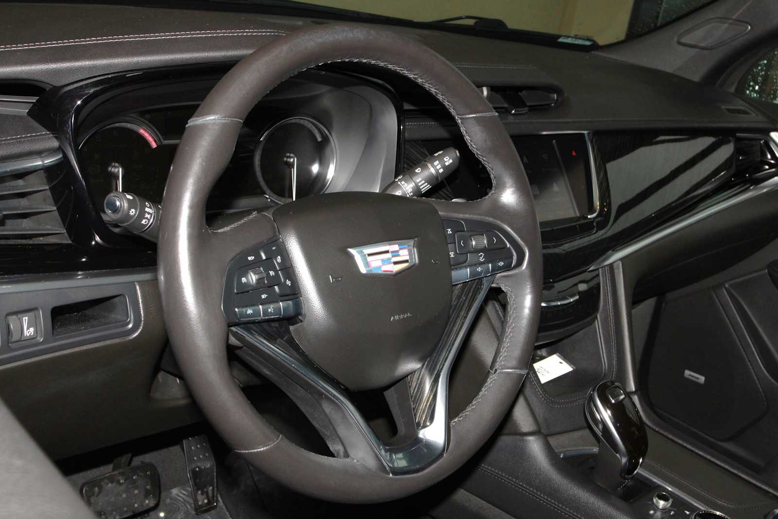 used 2020 Cadillac XT6 car, priced at $22,297