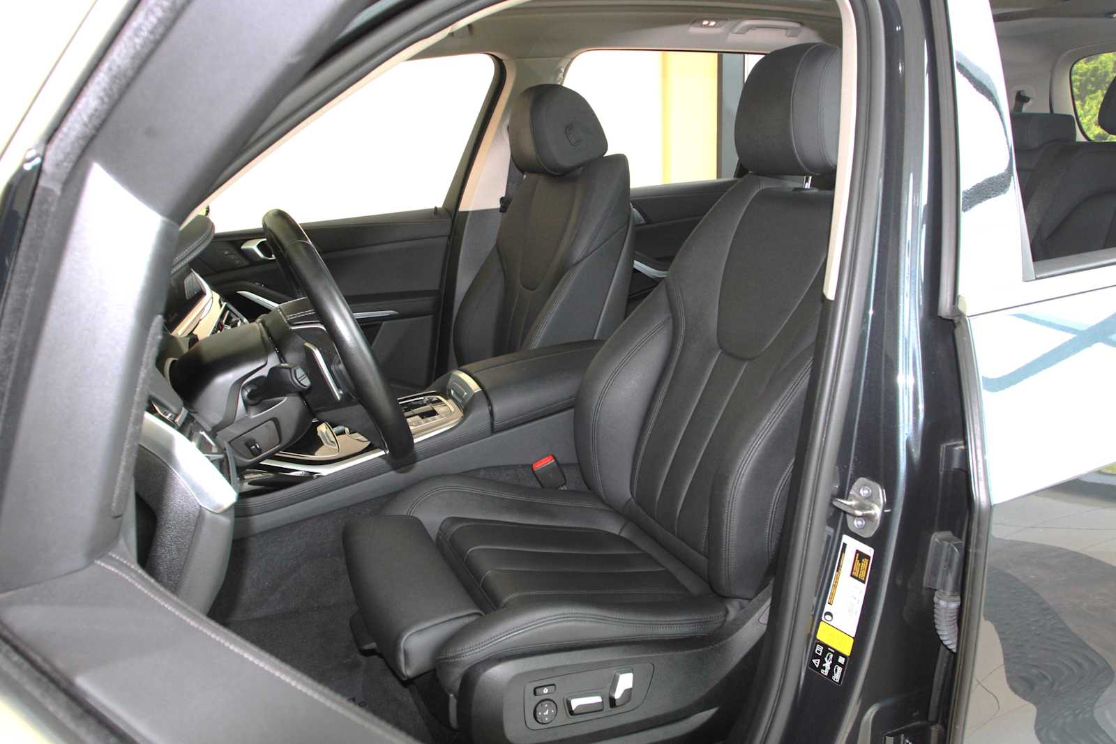 used 2021 BMW X7 car, priced at $43,497