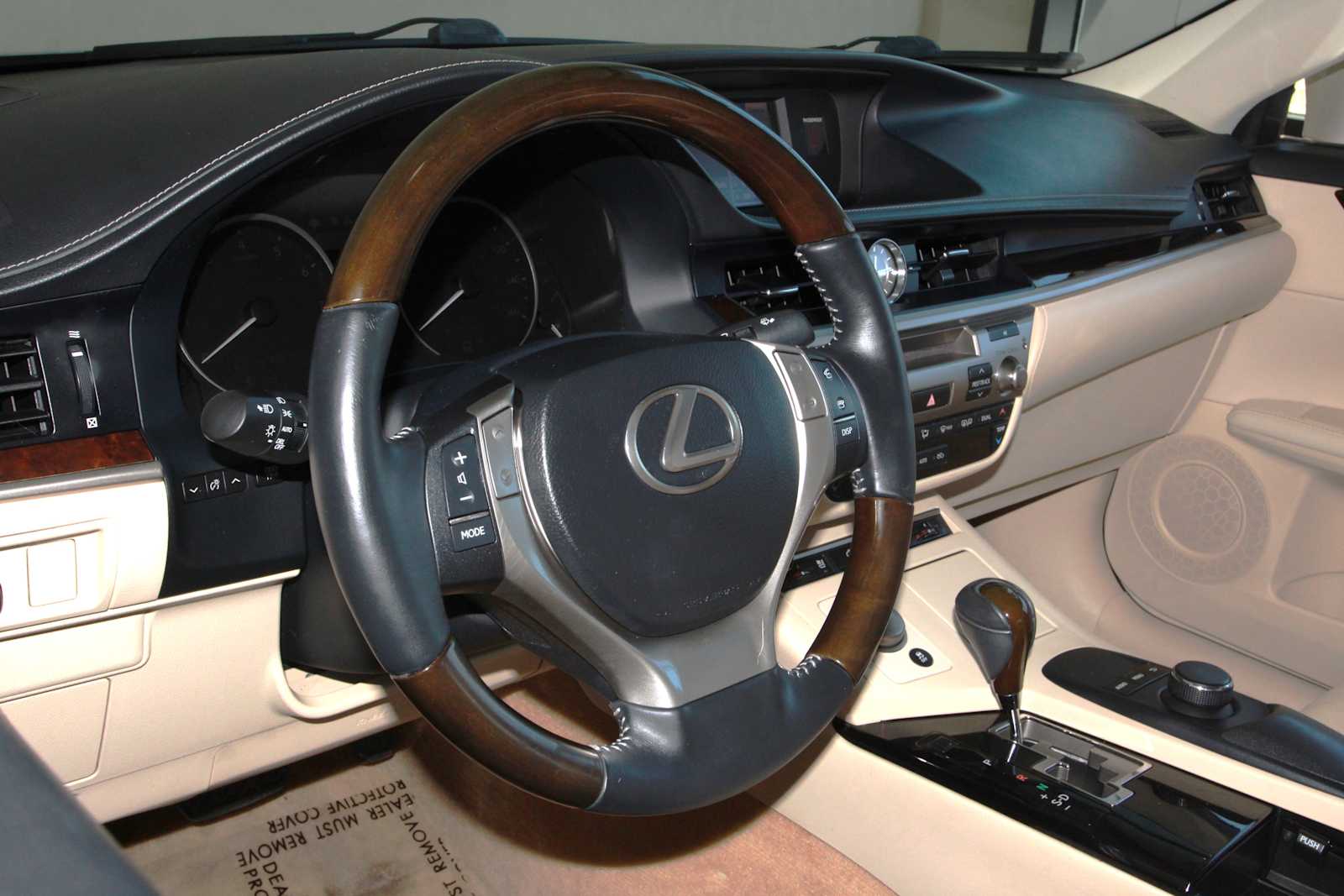 used 2014 Lexus ES 350 car, priced at $17,997