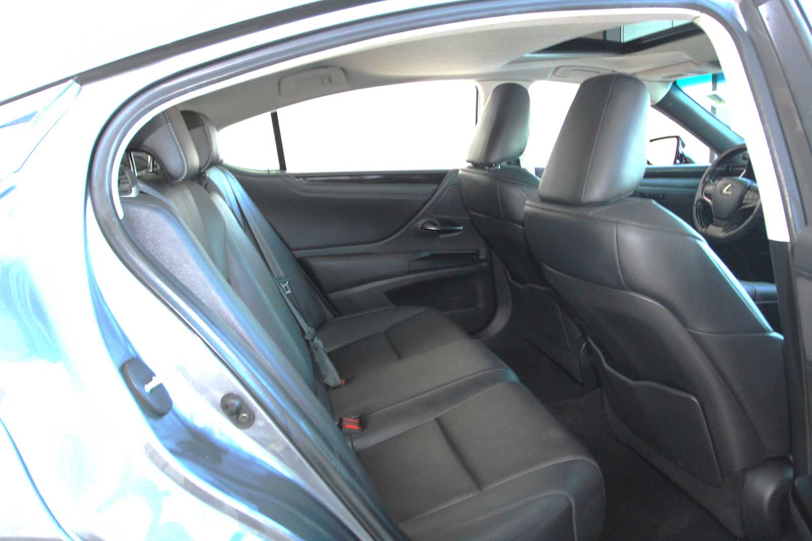 used 2020 Lexus ES 350 car, priced at $33,097