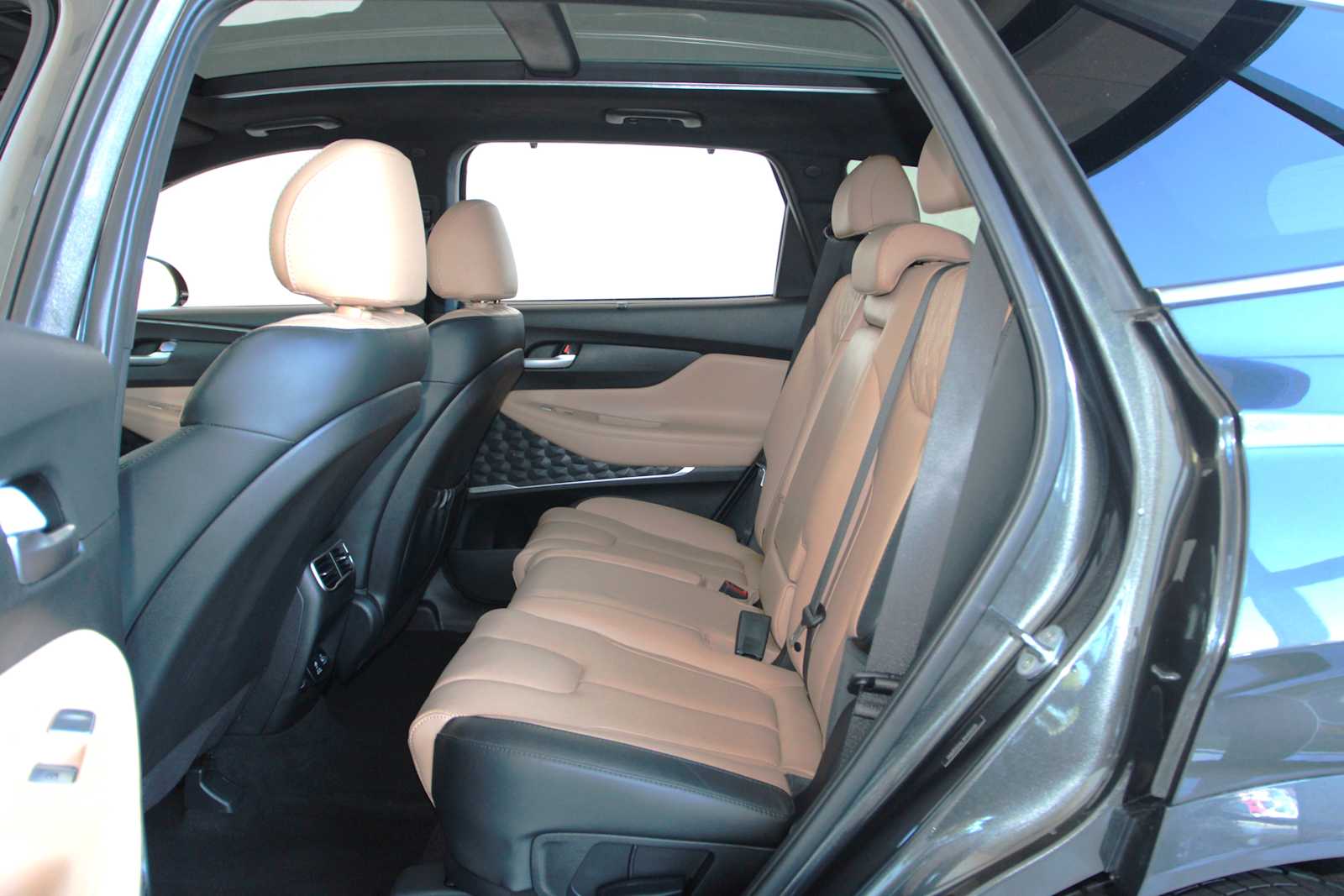 used 2023 Hyundai Santa Fe car, priced at $24,097