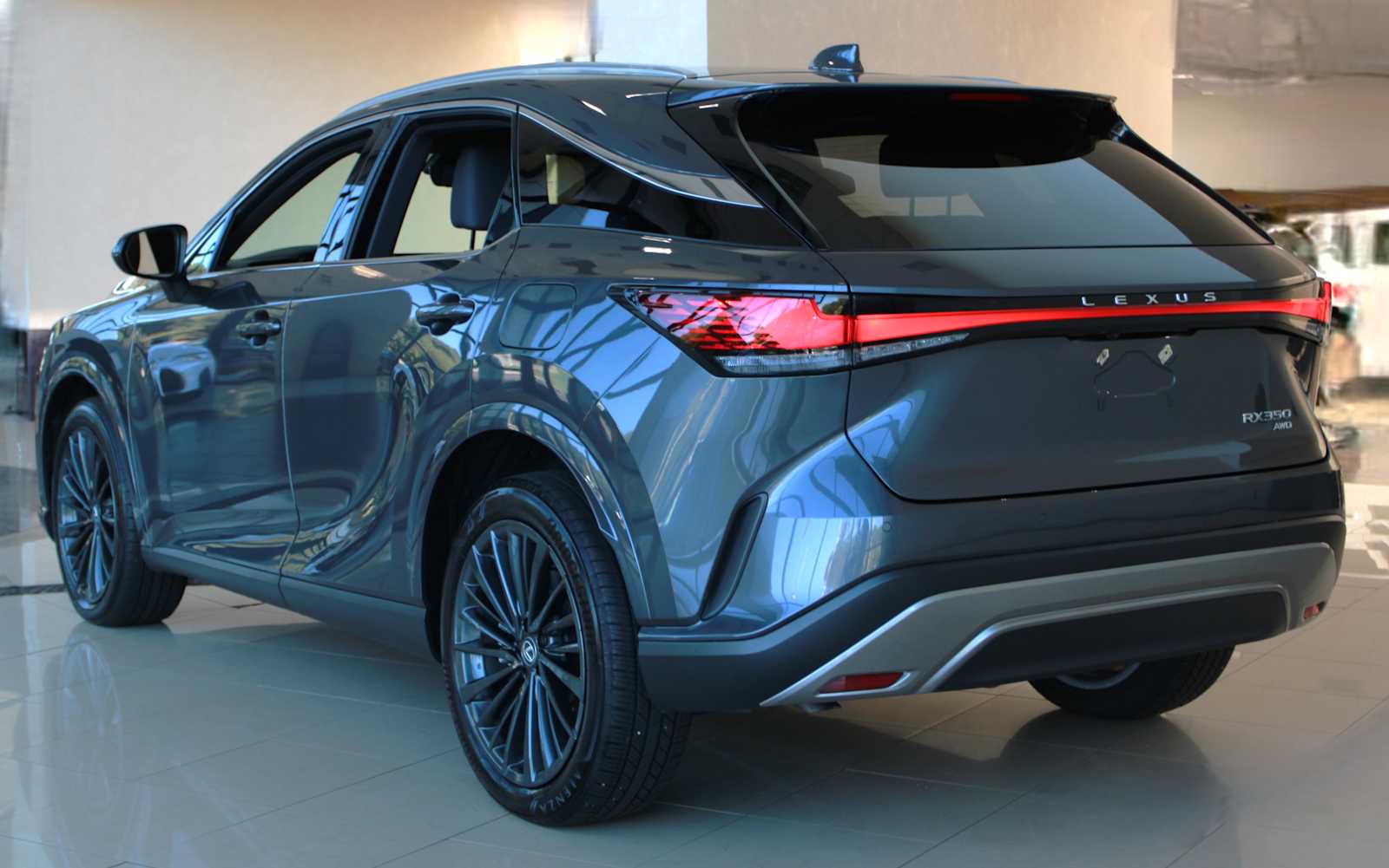 2024 Lexus RX 350 Premium photo 3