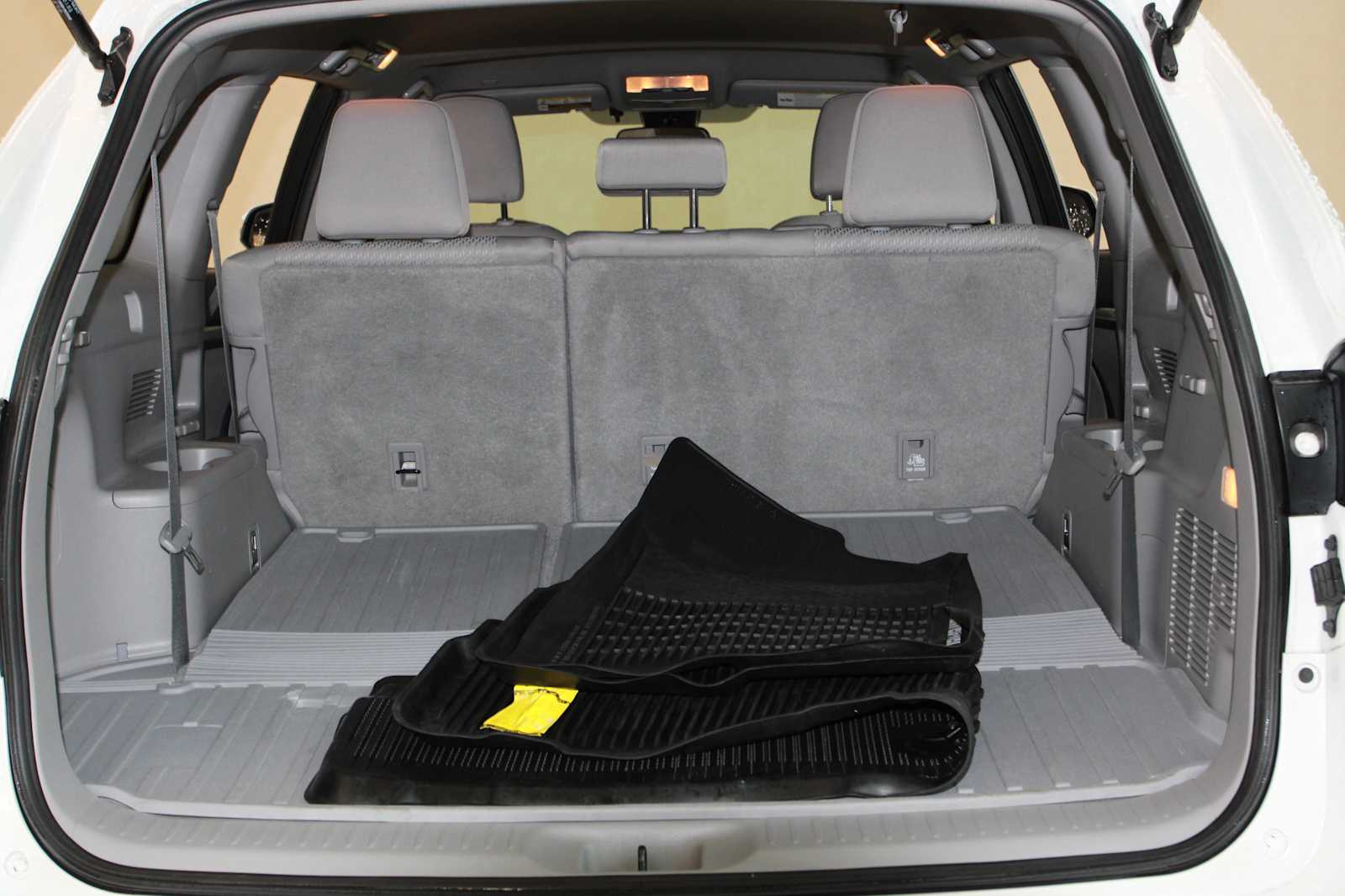 used 2019 Toyota Highlander car, priced at $28,497