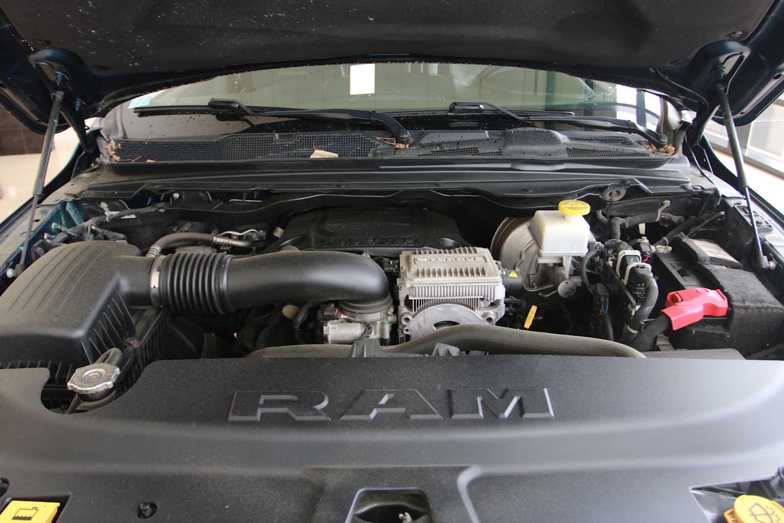 2024 RAM Ram 1500 Pickup Laramie - Photo 9