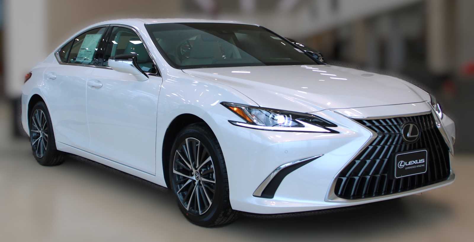 2025 Lexus ES 350's photo