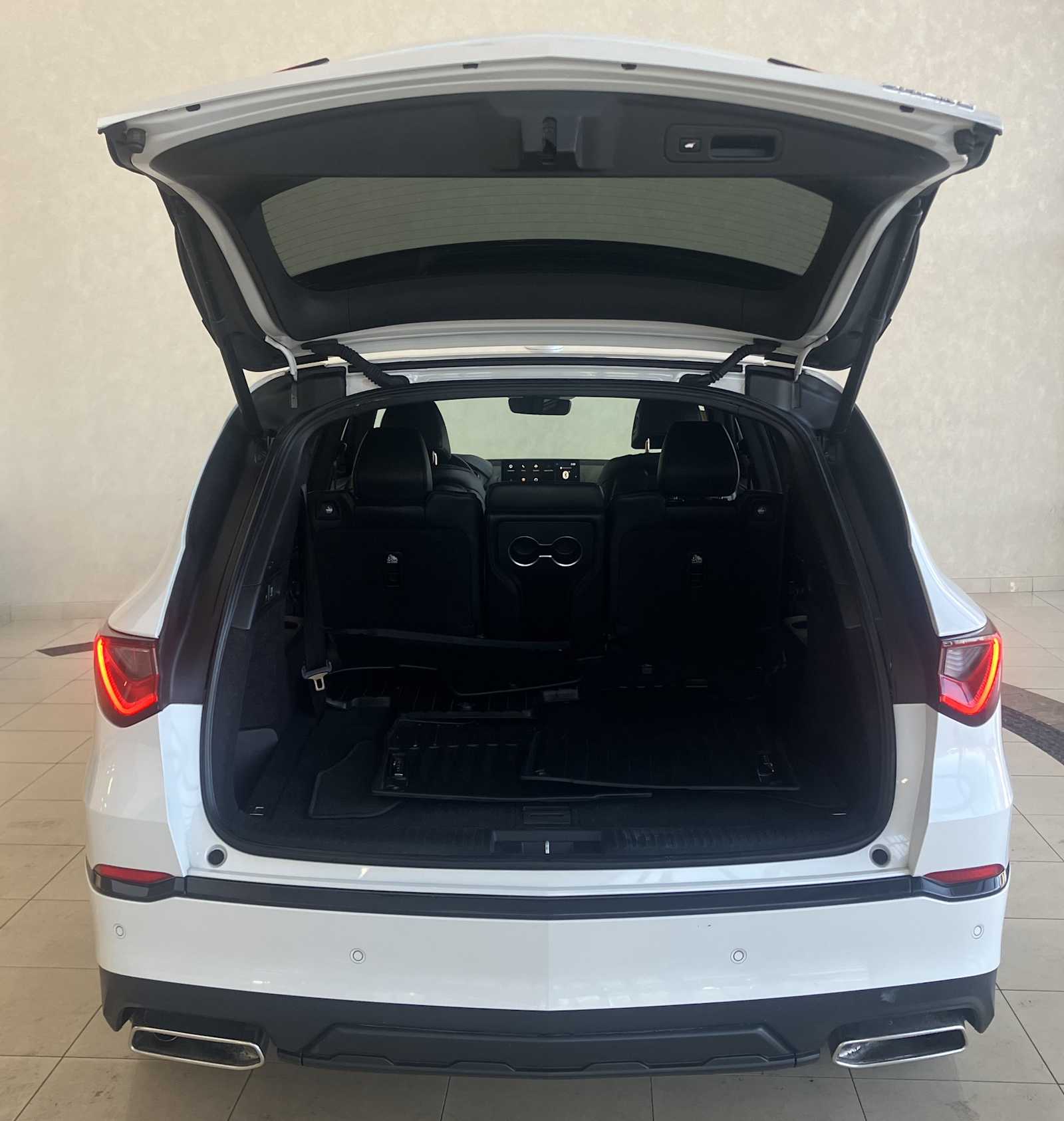 used 2022 Acura MDX car, priced at $35,497