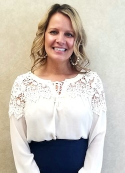 Staff member RONNI TRAVERS from ID_b4eb5f