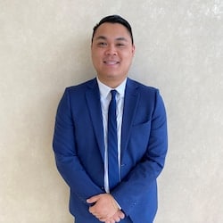 Staff member JOHN VOONG from ID_d8ddd2