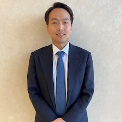 Staff member EARL KO from ID_e1c090