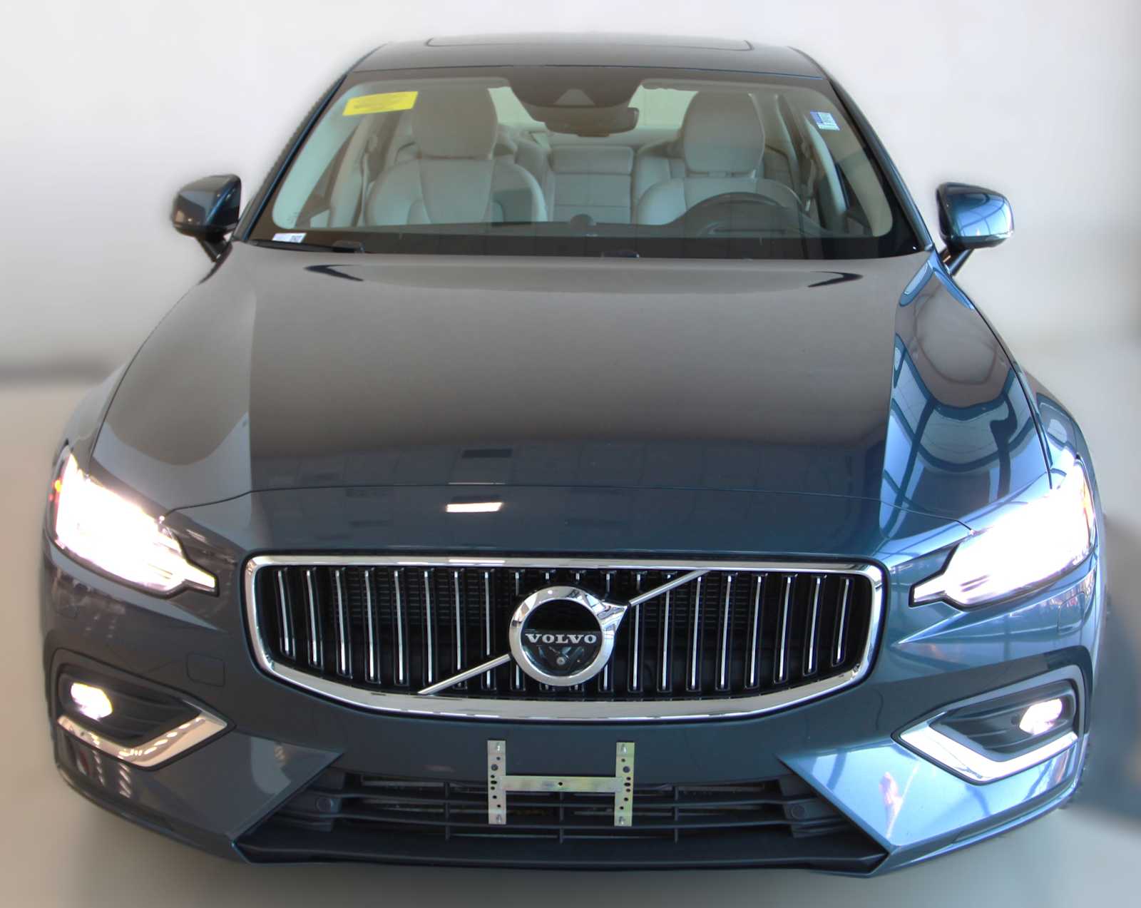 2019 Volvo S60 T6 Inscription photo 2