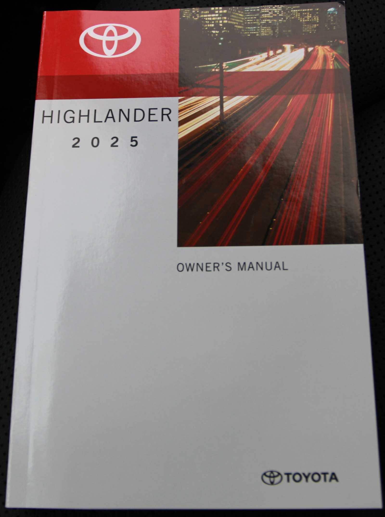 used 2025 Toyota Highlander car, priced at $50,497