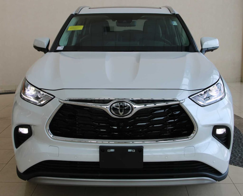 Used 2025 Toyota Highlander Platinum SUV
