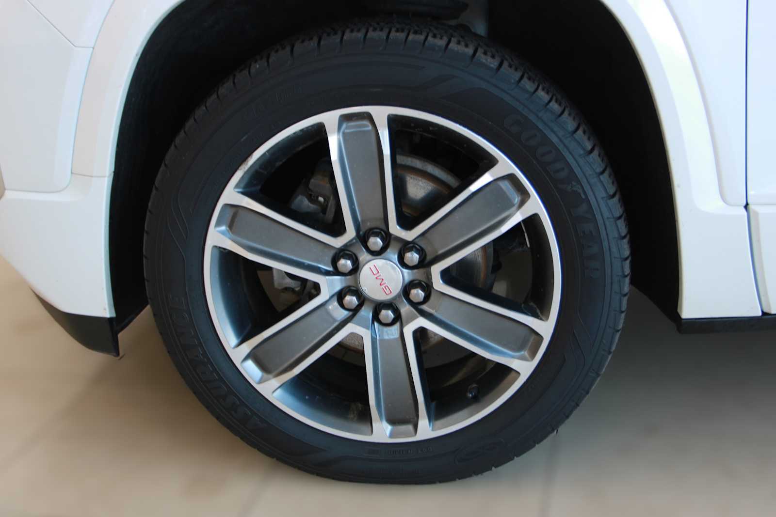 used 2018 GMC Acadia car, priced at $19,897