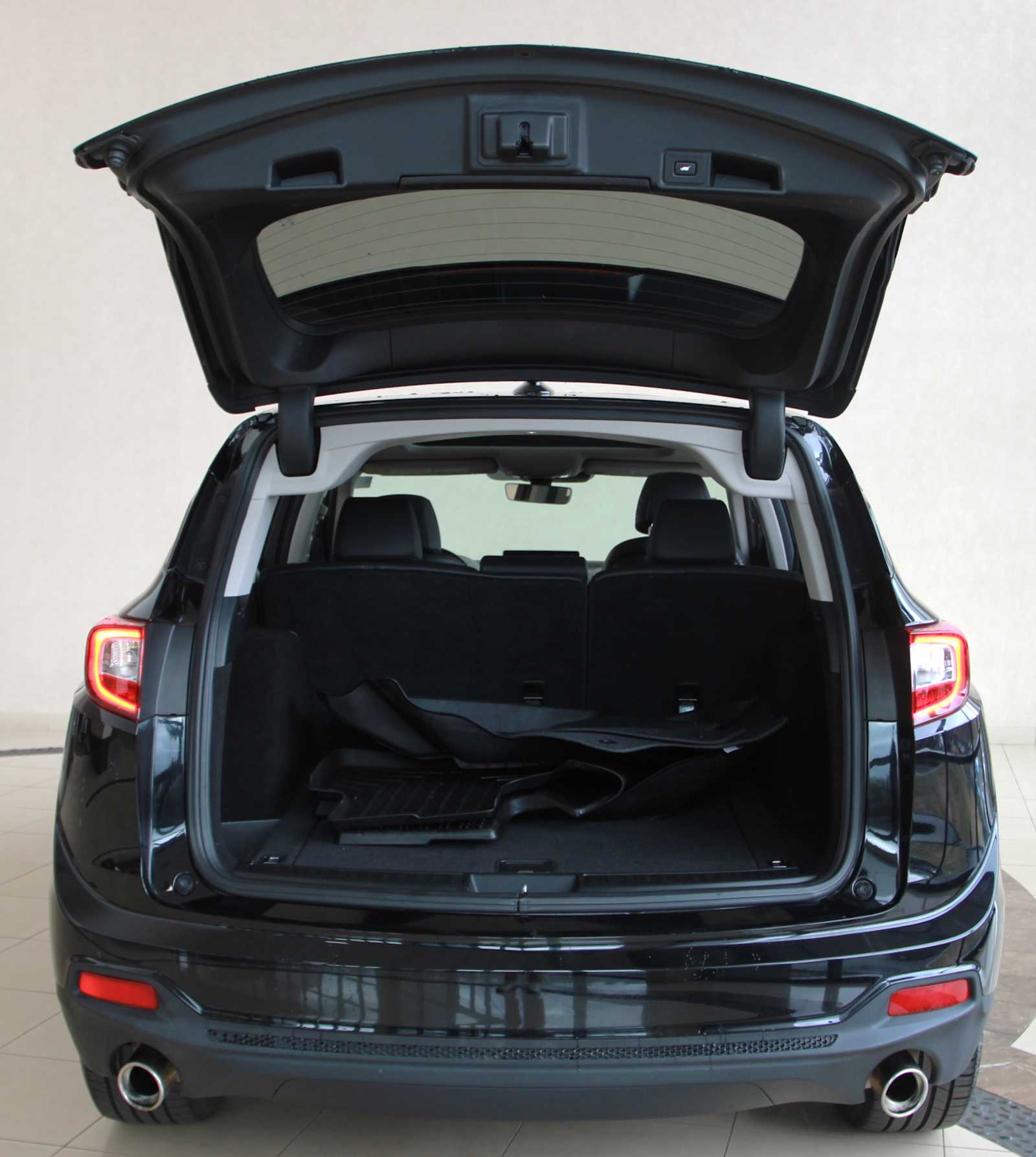 used 2020 Acura RDX car, priced at $25,497