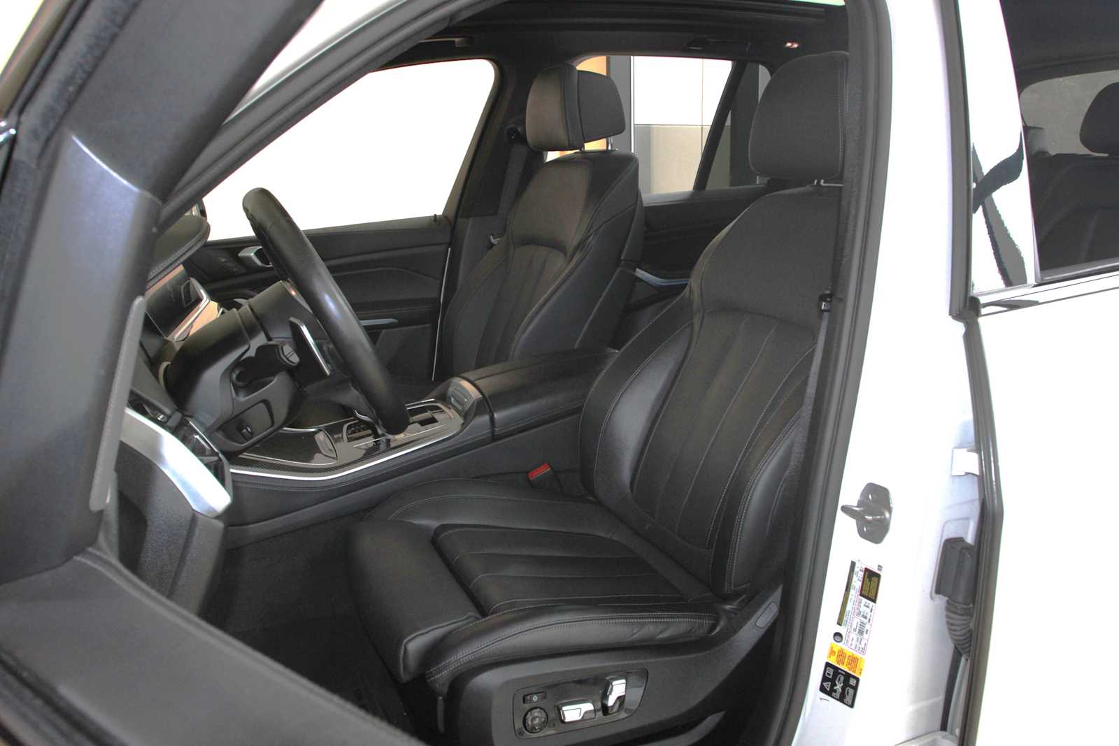 used 2021 BMW X5 car, priced at $39,397