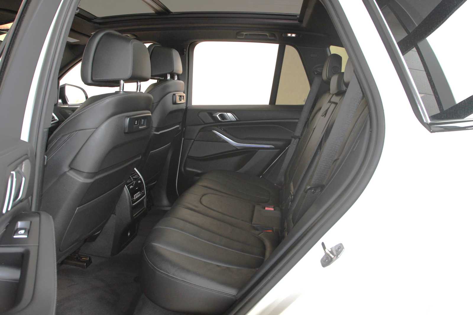 used 2021 BMW X5 car, priced at $39,397