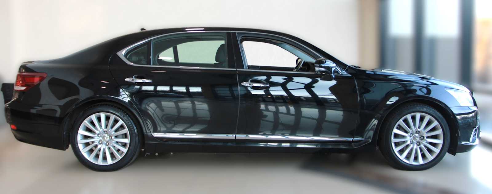 used 2013 Lexus LS 460 car, priced at $20,997