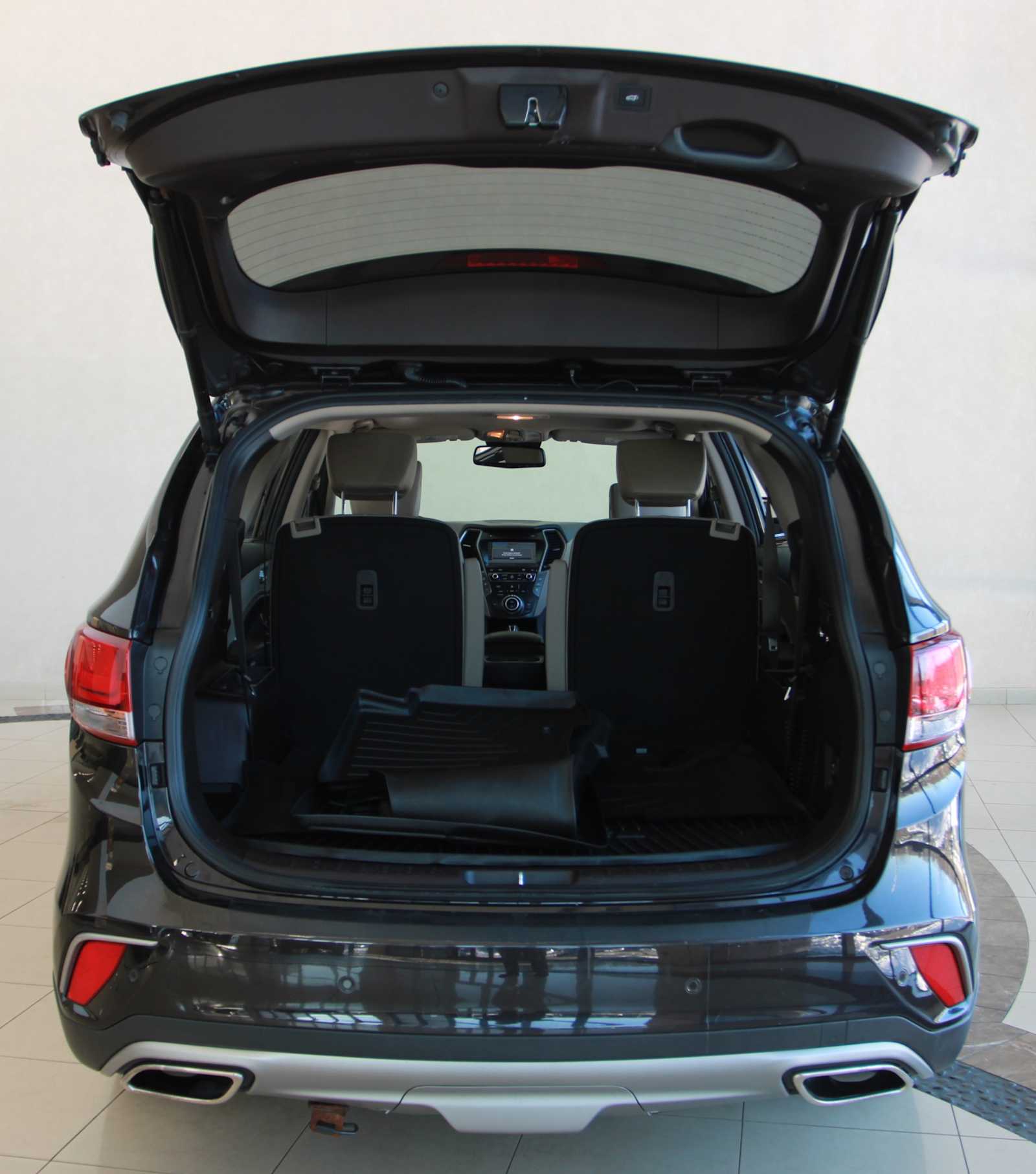 used 2017 Hyundai Santa Fe car, priced at $15,797