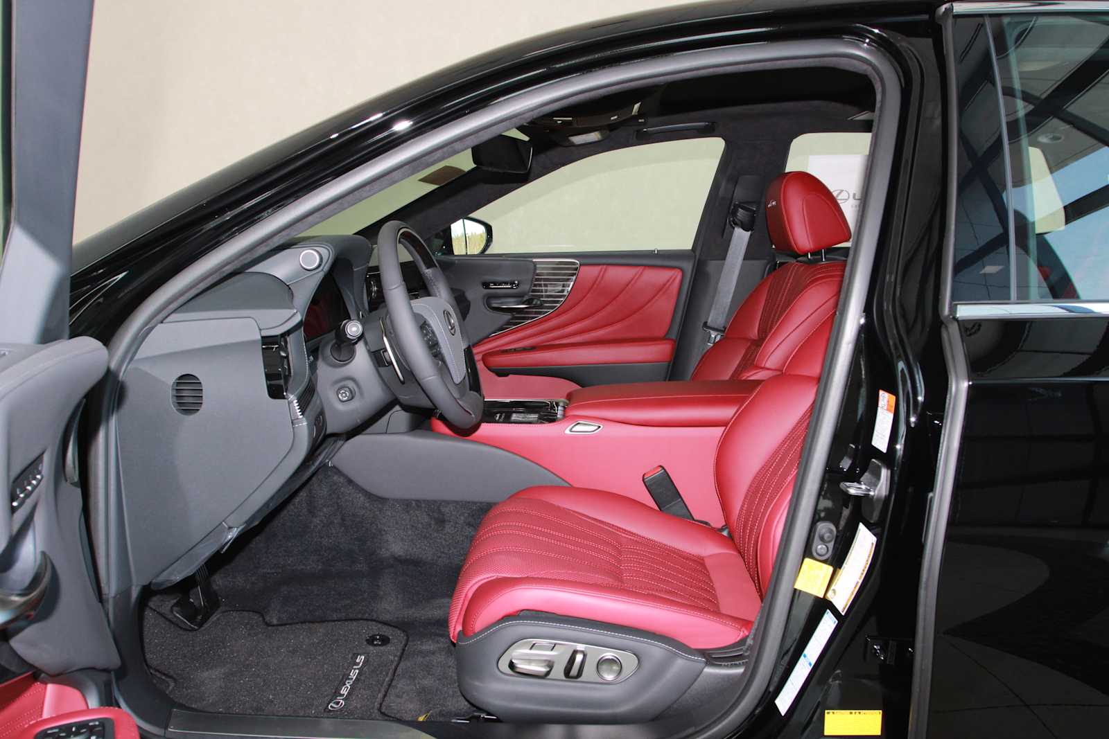 new 2026 Lexus LS 500 car, priced at $99,280