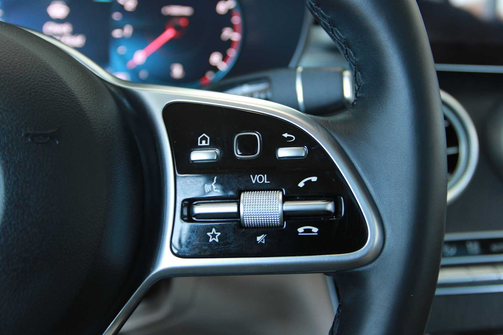 used 2020 Mercedes-Benz GLC 300 car, priced at $20,497