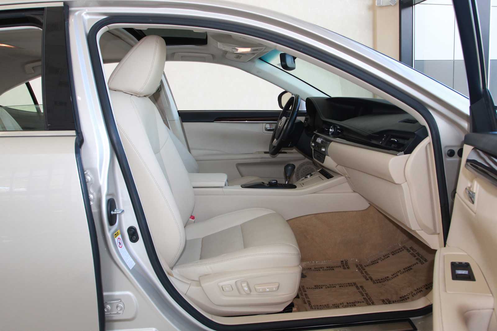 used 2014 Lexus ES 350 car, priced at $17,997