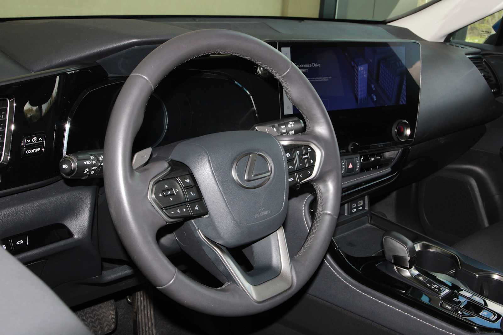2023 Lexus NX 350 - Photo 31