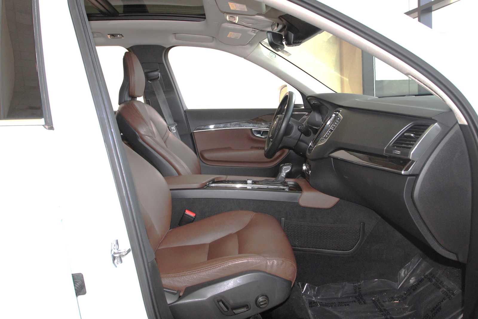used 2019 Volvo XC90 car, priced at $17,497