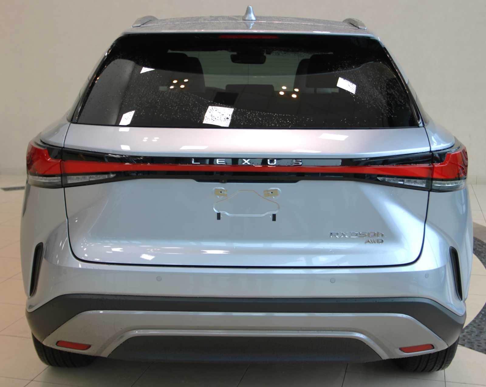 2026 Lexus RX Hybrid 350h - Photo 14