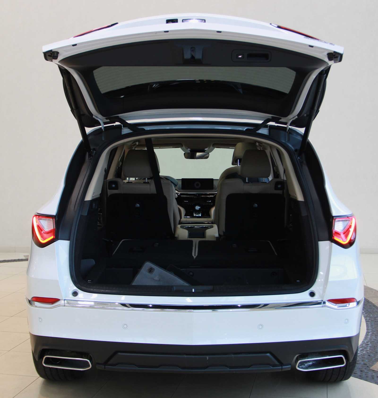 used 2023 Acura MDX car, priced at $37,797