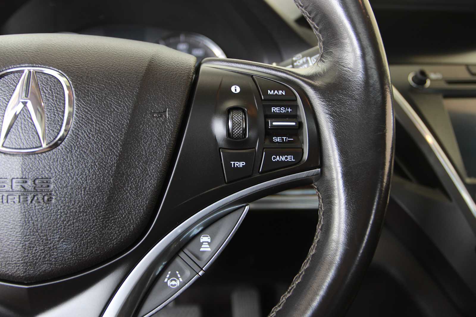 used 2018 Acura MDX car, priced at $23,097