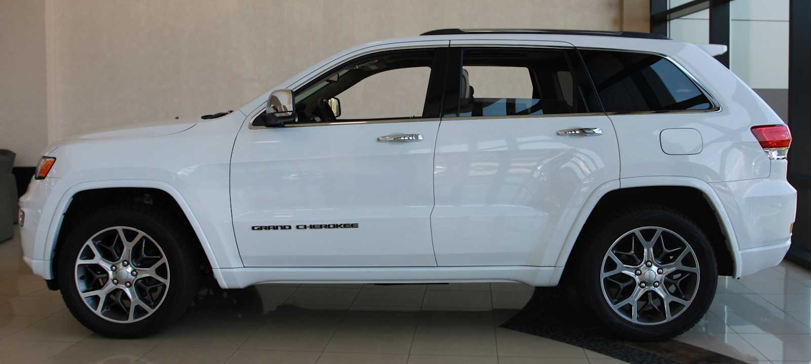 used 2020 Jeep Grand Cherokee car, priced at $18,497