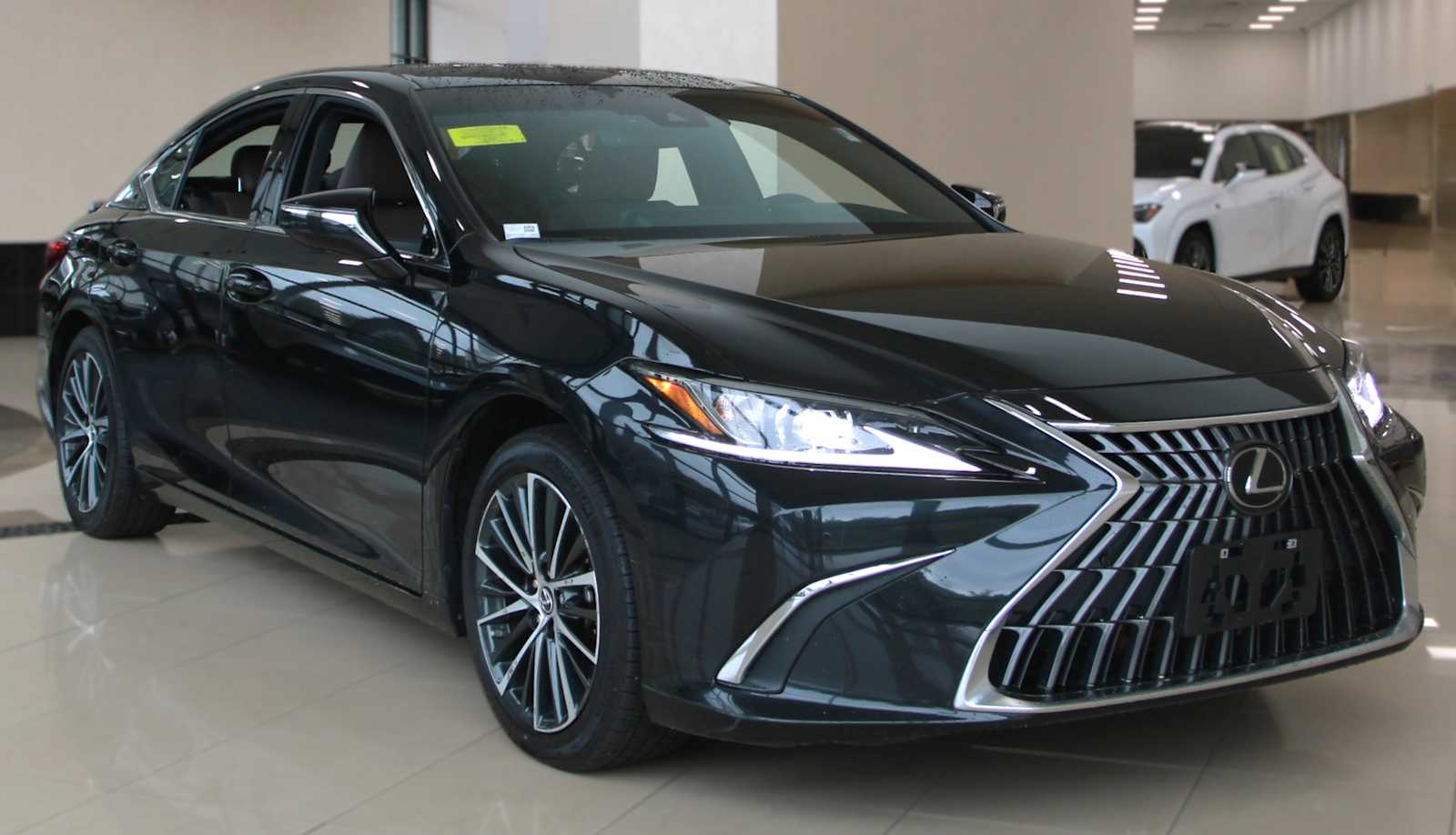 2024 Lexus ES 350 350's photo
