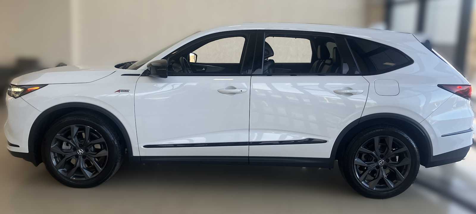 used 2022 Acura MDX car, priced at $35,497